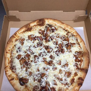 BBQ chicken pizza