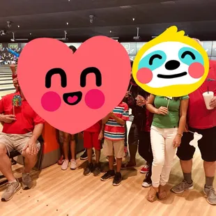 This is the group pics! But some of them are not smiling bc  the staff who took a pic did not even ask us if we are ready to smile. :(