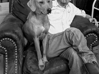 Bobs Off Square Bar & Grill