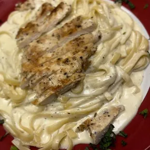 Fettuccine Alfredo W Chicken