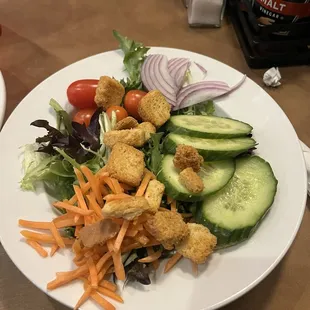 Garden salad no cheese or dressing