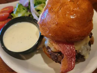 Mcginty's Wood Oven Pub