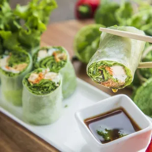 Evergreen Roll (Fresh Spring Roll)