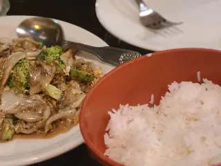 Rom Mai Thai