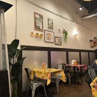 Very cute indoor ambiance