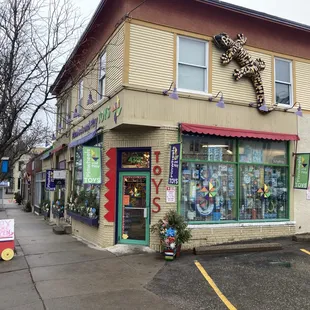 Entrance to the best toy store in the cities