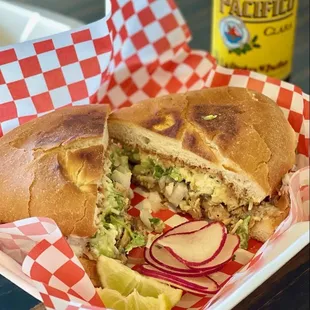 Torta with a Pacifico beer