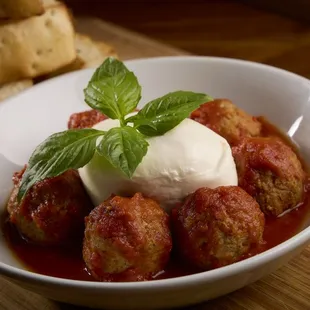 Meatballs Burrata