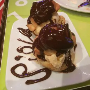 Profiteroles