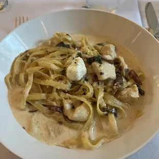 Smoked Chicken Fettuccine