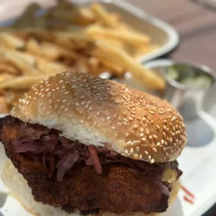 CHICKEN SANDWICH &amp; BEEF FAT FRIES