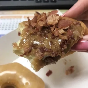 Maple bacon. First time trying. I get it now. And I love you :)