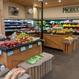 the produce section of a grocery store