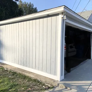This the garage that was painted