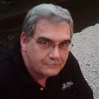 Dan R.
