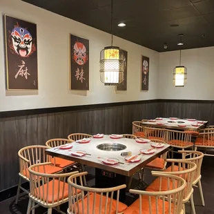 sushi and sashimi, interior