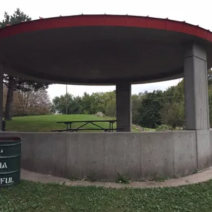 Lots of picnic areas