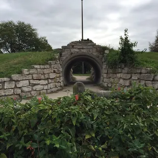 Tunnel- tall people beware!
