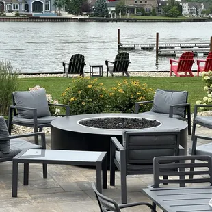 ramen and noodles, outside