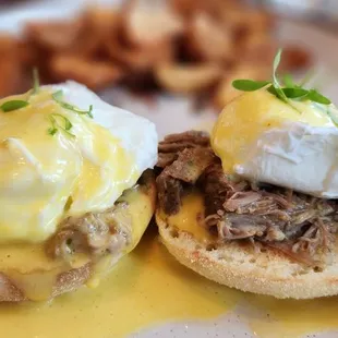 Chili Verde Benedict