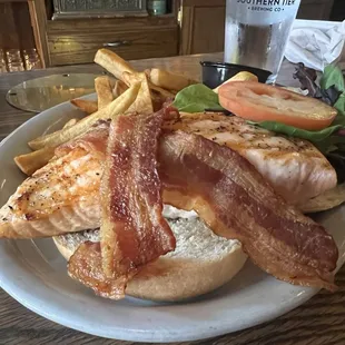 Grilled Salmon with chips