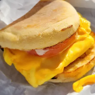 Breakfast sandwich