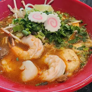 Pipo Tom Yum Seafood Ramen