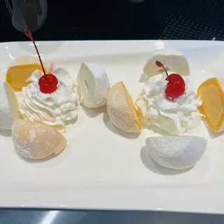 Mochi Ice Cream Vanilla and Mango
