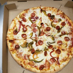 Fesh dough pizza w/ Grande cheese