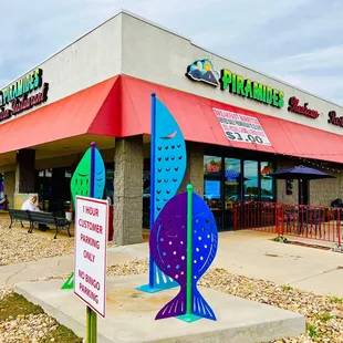 Piramides Mexican Restaurant