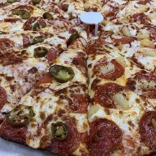 Half and half Pirate Pizza El Pirata!