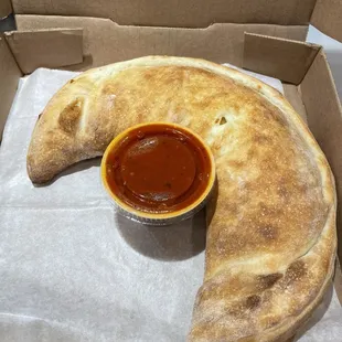 Pepperoni calzone