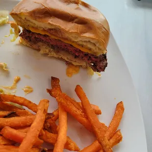 Signature Dexter Bueger and sweet potato fries
