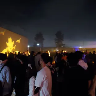 Line for Hillbilly Holler on Halloween night 2021