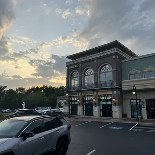 Briarcliff- easy parking