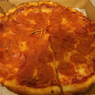 Medium Pepperoni Pizza