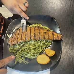 Tallarin Verde Pasta