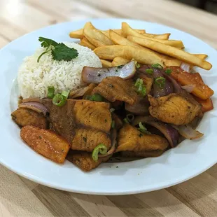 Saltado de pescado