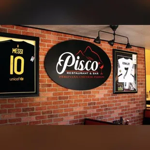 Cool ambience with a singer doing live music