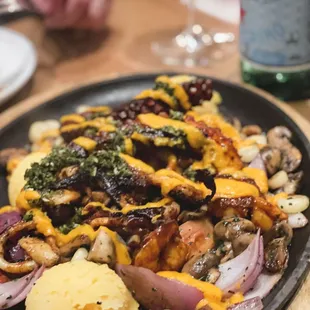 Mariscos: grilled squid