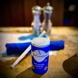 Le Guerandair Sel Moulu de Guérande provided at every table!