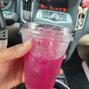 Dragon fruit lemonade