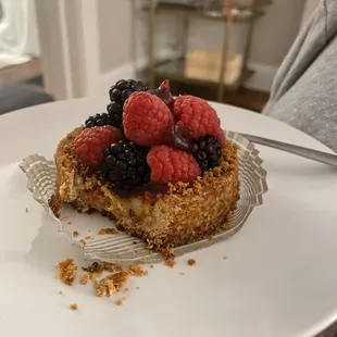 Fruit tart, enjoyed at home