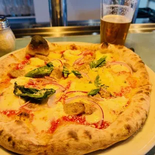 the Polpettine ($18.50 as of 02/2025).  This is a meatball pizza and it was fantastic.