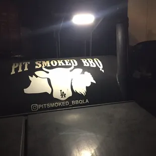 pit smoked bbq sign