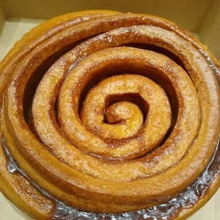 Ever since Chef Tim introduced these, Giant Cinnamon Roll Bun had to get several to go. One for us and one shared to friends.