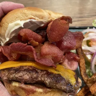 Bacon Cheeseburger- Tons of Bacon - Delicious!