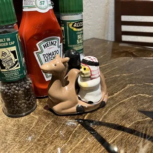 Cute s&amp;p shakers