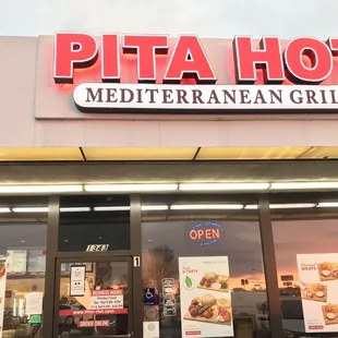 Pita Hot facade
