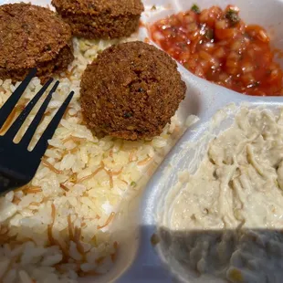 Falafel Plate (5) w/muttabal and Turkish salad